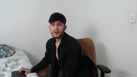 camilo online show from December 4, 1:14 am