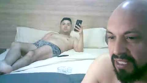 latingaycouple01 online show from February 27, 10:09 pm