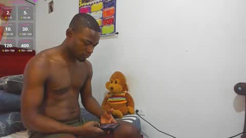    online show from March 25, 12:09 pm