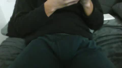 latinman7945 online show from December 17, 6:20 am