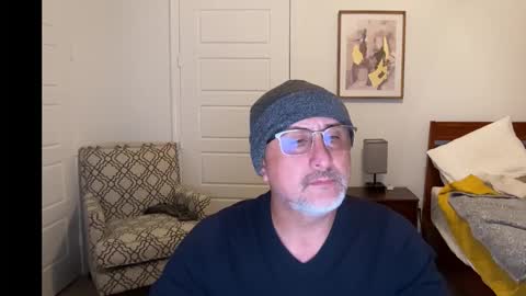 QS - INDEPENDENT MODEL online show from December 1, 2:47 am