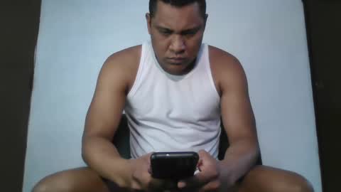 latinrayf online show from December 4, 7:56 pm
