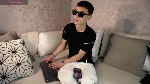 Snapshot of lawford_mike chatting on December 30, 1:25 pm Mike online show from December 30, 1:25 pm