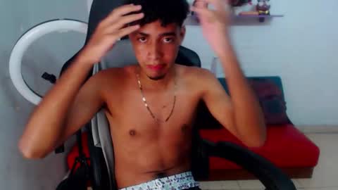 leam_1 online show from November 13, 7:29 pm