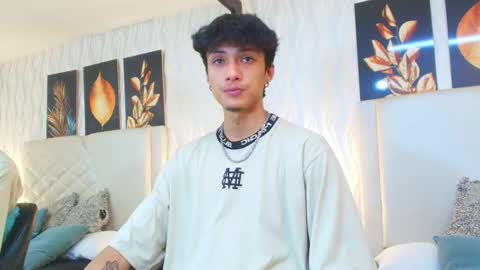 Lean online show from November 10, 9:42 pm