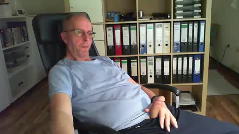 Dave online show from October 11, 3:49 pm