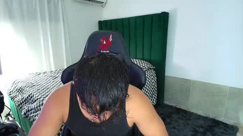  Lei  online show from February 14, 1:22 am