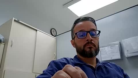 Snapshot of lelefiel chatting on January 27, 12:22 am Pequeno Urso online show from January 27, 12:22 am