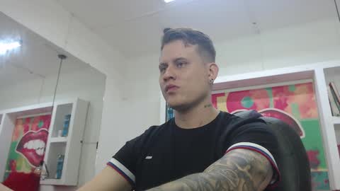 Yesid online show from February 17, 1:10 pm