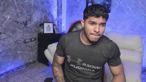 Leo independent model online show from November 15, 12:56 am