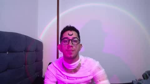 Snapshot of leoh_hades chatting on November 1, 1:20 am Leoh online show from November 1, 1:20 am