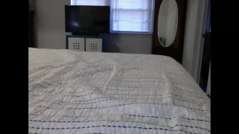 Snapshot of leologan chatting on September 20, 12:27 pm leologan online show from September 20, 12:27 pm