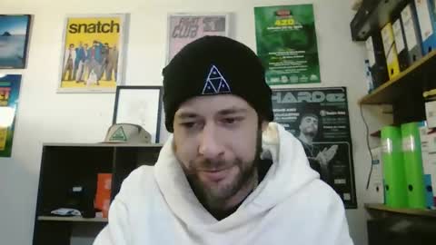 leonidascum online show from February 7, 9:38 am