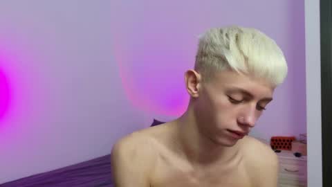 leonlure online show from February 4, 4:40 am