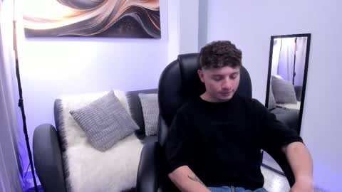 Leo  online show from December 14, 4:30 am