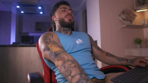 Leo Salvatore online show from October 27, 12:57 am