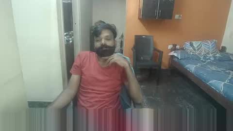 Snapshot of leosbroad chatting on February 23, 12:54 pm Leo online show from February 23, 12:54 pm