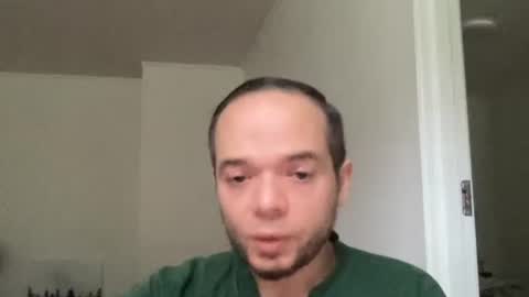 Snapshot of leroidesaulnes chatting on September 21, 9:53 am leroidesaulnes online show from September 21, 9:53 am