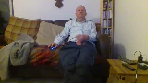 Snapshot of letmestrip chatting on February 23, 7:14 pm paul online show from February 23, 7:14 pm