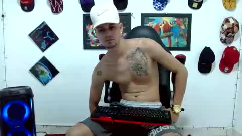 Andres online show from February 6, 10:50 pm