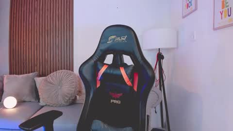 Liam Collins online show from October 28, 11:45 am