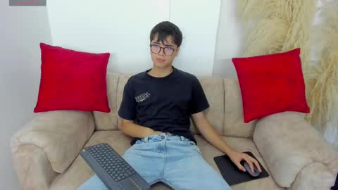 Snapshot of liam_orion chatting on March 8, 8:24 pm LIAM online show from March 8, 8:24 pm