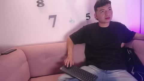 Liam  online show from February 6, 3:20 pm