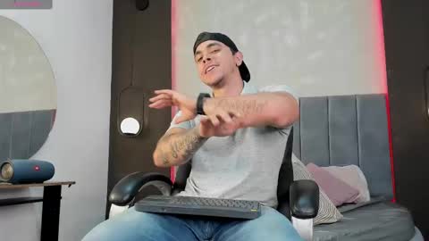 Liam online show from September 26, 8:06 pm