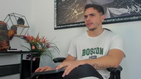 Liam online show from January 25, 1:08 pm