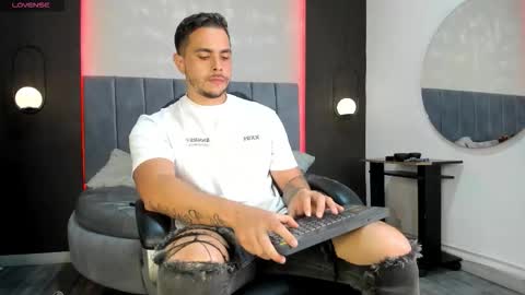 Liam online show from January 8, 8:14 pm