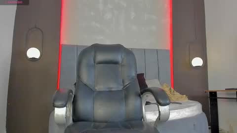 Liam online show from March 9, 2:05 am