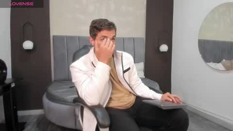 Liam online show from March 8, 4:41 am