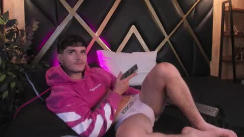 liammuller online show from November 27, 2:10 pm