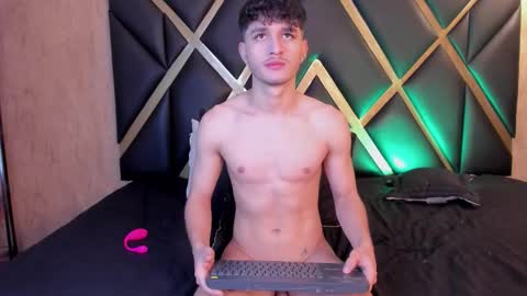 liammuller online show from September 19, 12:05 pm