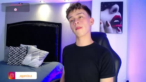 liam online show from April 9, 4:54 am