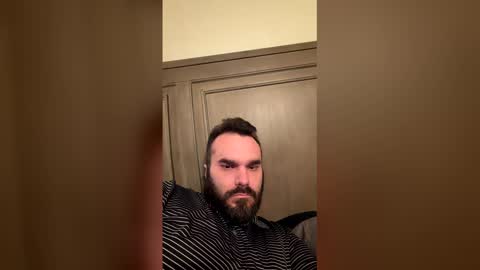 t online show from March 23, 10:38 pm