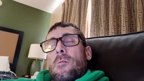 lilmacthecat484280 online show from October 12, 1:49 pm