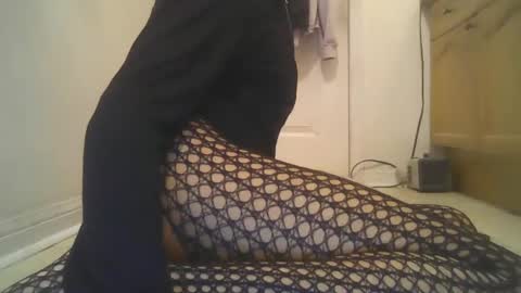 limpclitsissyfemboy online show from November 4, 2:01 am