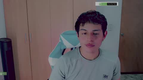 littlezhalem online show from November 10, 7:02 am