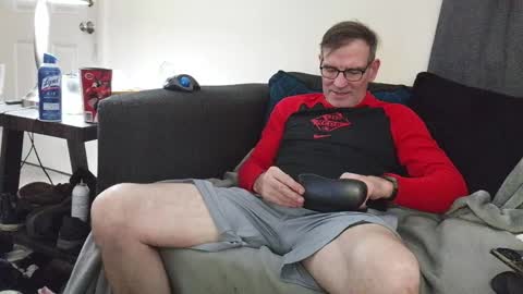 LongDick Daddy online show from April 10, 7:04 am