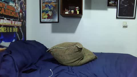 Snapshot of lobomx19 chatting on February 26, 2:15 am Lobo online show from February 26, 2:15 am