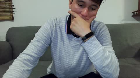 Snapshot of lobomx19 chatting on January 18, 3:02 am Lobo online show from January 18, 3:02 am