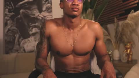 logan_varela online show from February 12, 7:13 pm