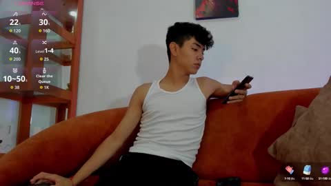 logantwink18 online show from September 30, 11:25 am