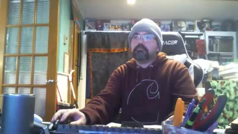 longandcut99 online show from December 22, 4:26 pm