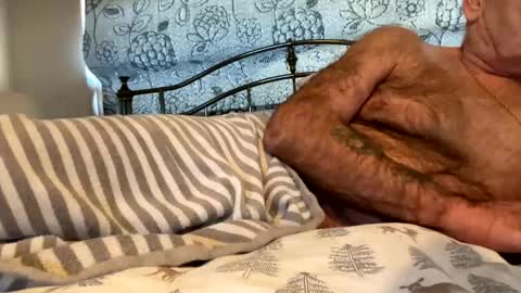 longshank09 online show from January 9, 2:40 pm