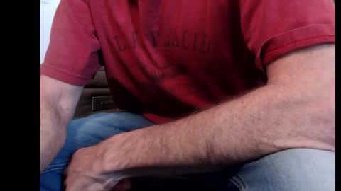 looking469 online show from February 3, 3:06 pm