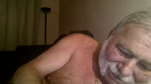 louis_chokdee online show from December 5, 4:23 pm