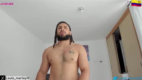 louis_marley_ online show from February 16, 6:50 pm