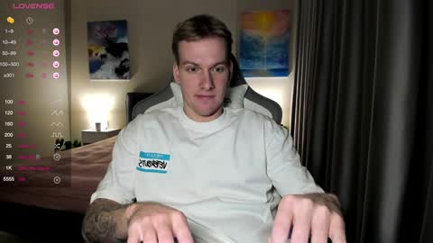 Louis  online show from December 15, 10:04 pm